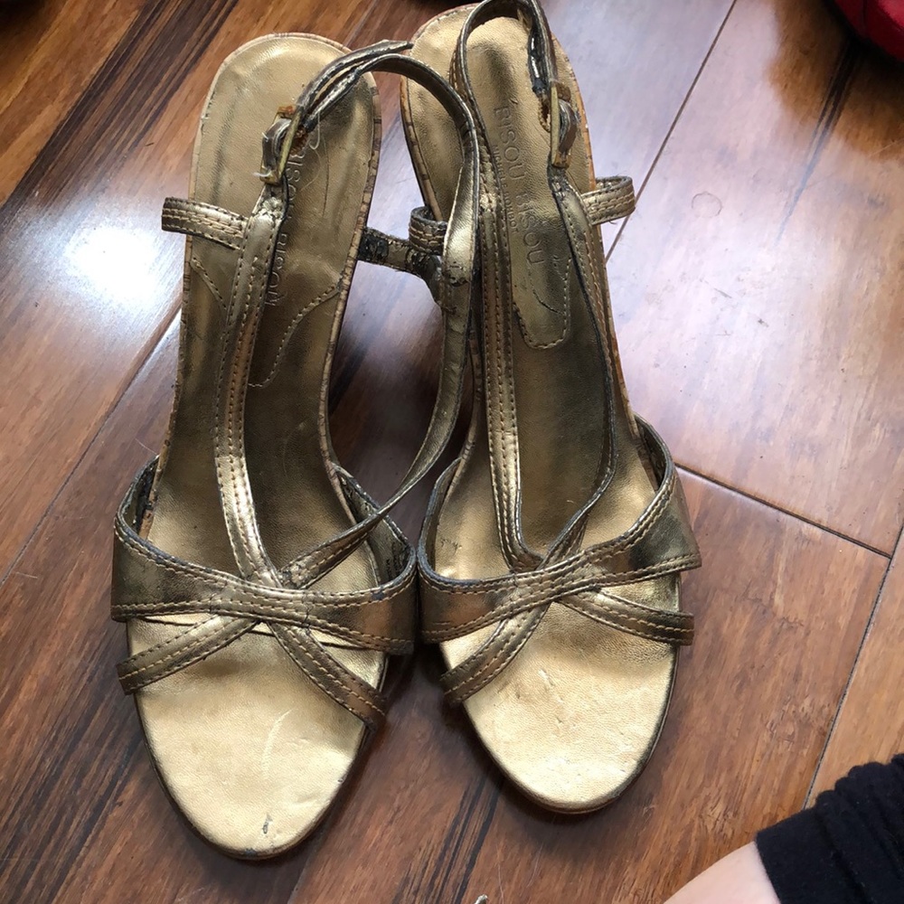 BISOU BISOU summer wedges